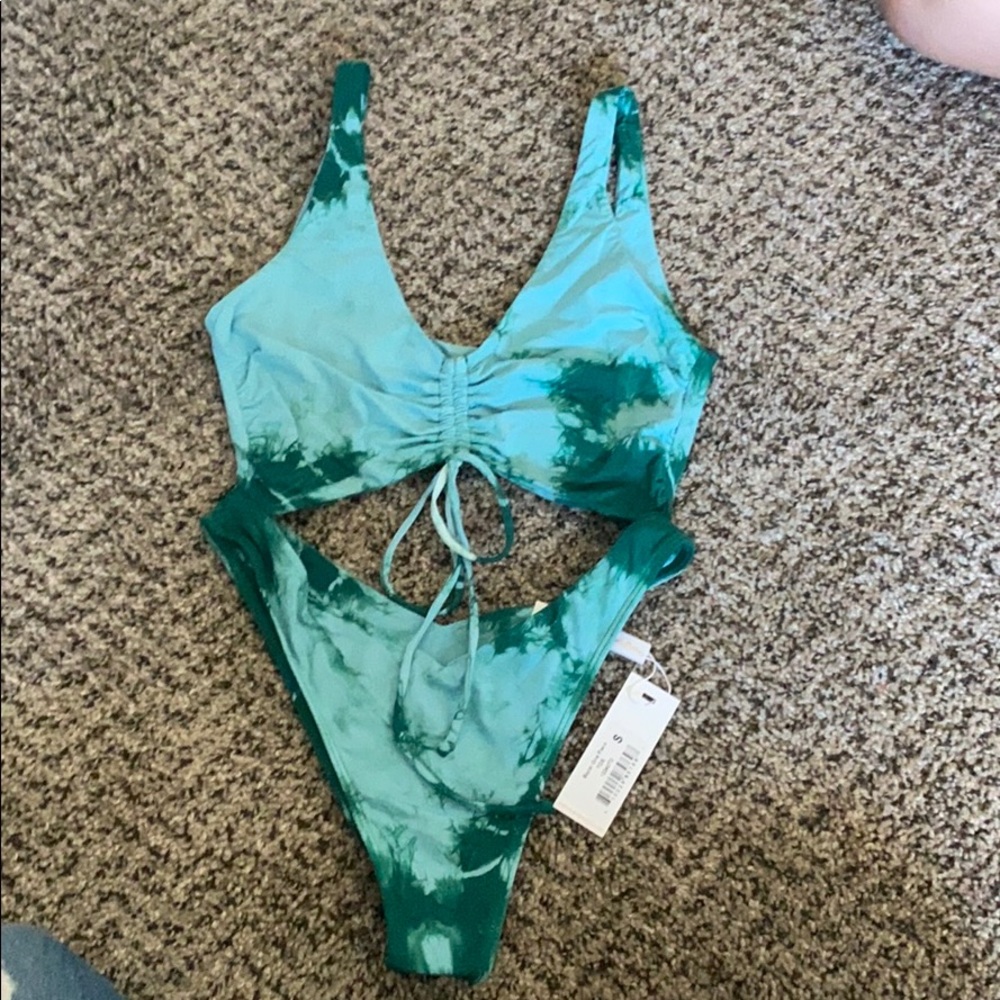 Frankies skylar one piece size small